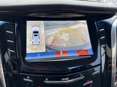 Used 2019 Cadillac Escalade ESV Premium Luxury image 9
