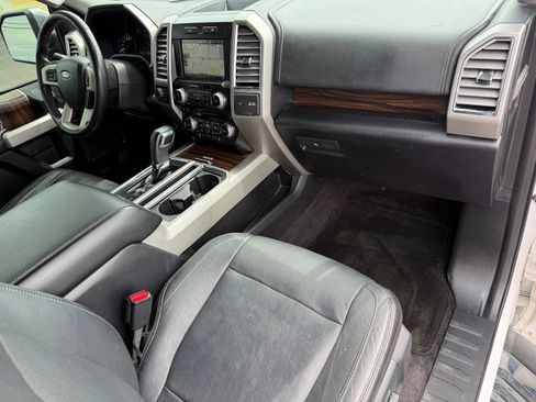 Used 2015 Ford F150 Lariat w/ Equipment Group 502A Luxury AWD/4WD image 18