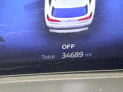 Certified 2025 BMW X5 xDrive40i w/ Climate Comfort Package image 24