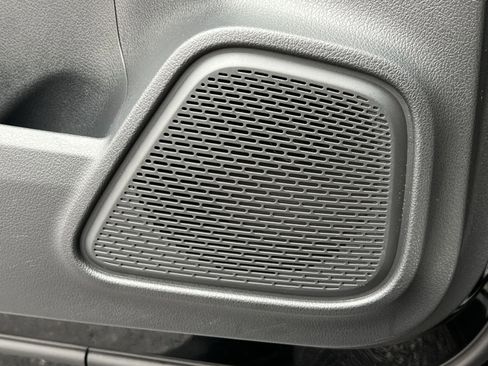 Certified 2022 Mercedes-Benz GLA 250 4MATIC image 34