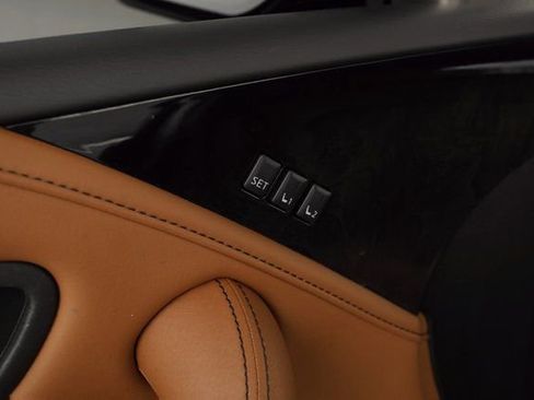 Used 2023 INFINITI QX80 Sensory image 12