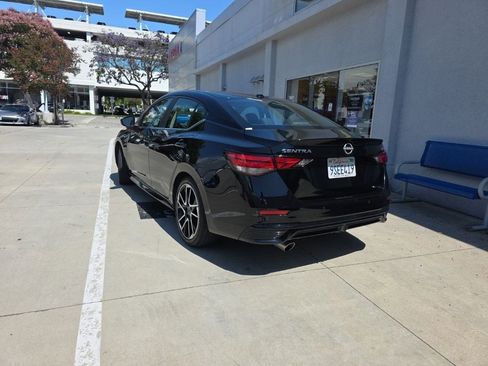 Used 2025 Nissan Sentra SR FWD image 2