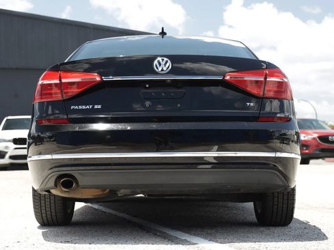 Used 2016 Volkswagen Passat 1.8T SE FWD image 4