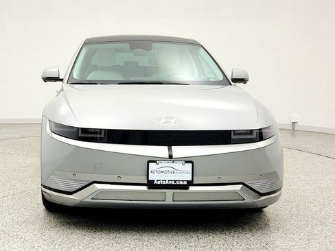Used 2024 Hyundai Ioniq 5 Limited image 2
