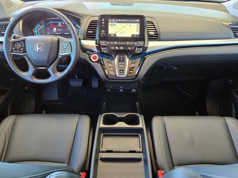 Used 2024 Honda Odyssey Touring image 16