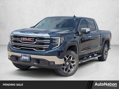Used 2022 GMC Sierra 1500 SLT w/ SLT Convenience Package AWD/4WD image 1