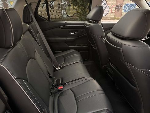 Used 2023 Honda Pilot Elite image 17