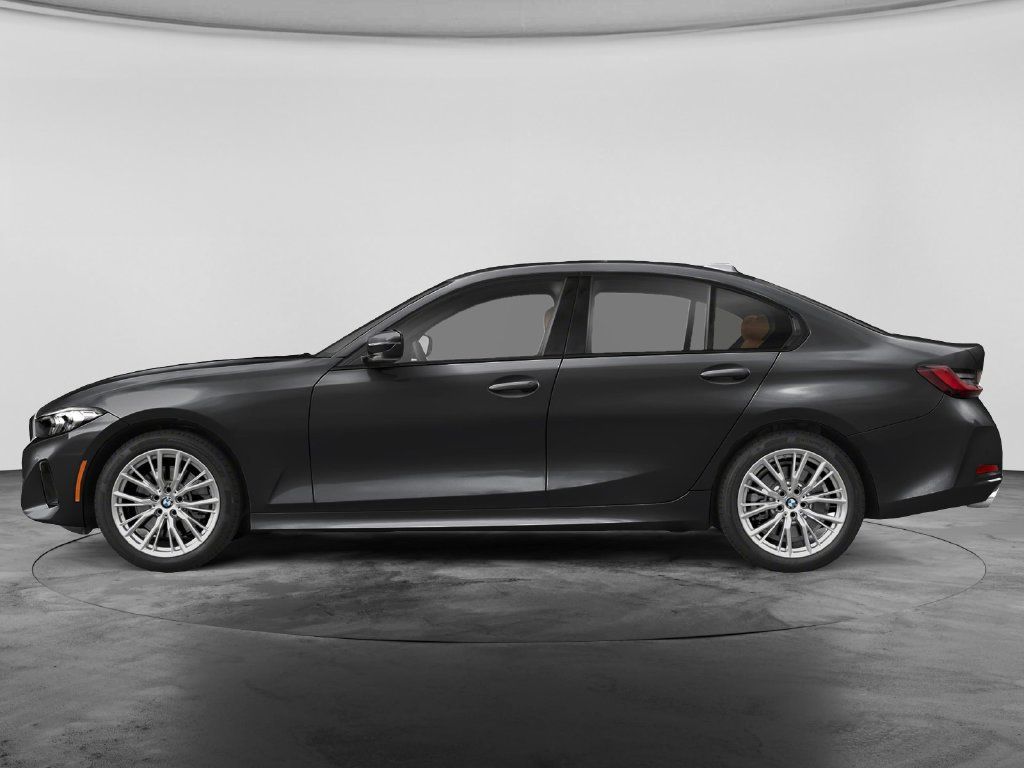 Used 2024 BMW 330i xDrive Sedan w/ Convenience Package AWD/4WD image 3