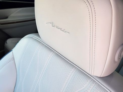 New 2026 Buick Enclave Avenir w/ Super Cruise Package image 11