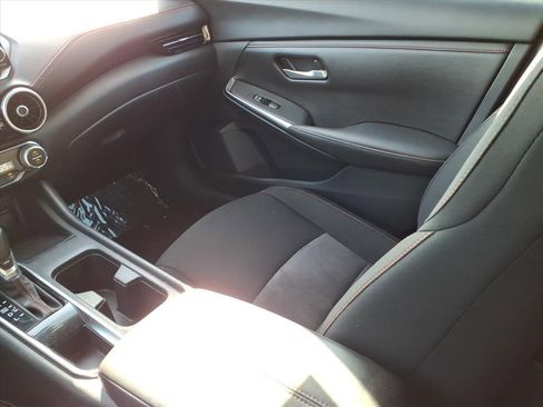 Used 2024 Nissan Sentra SR image 17