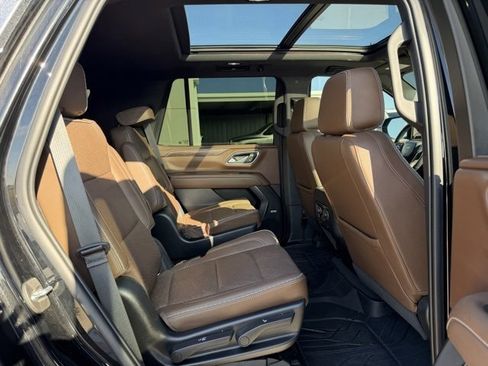 Used 2022 Chevrolet Tahoe High Country image 10