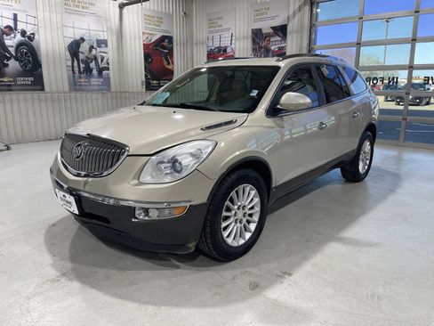 Used 2008 Buick Enclave CXL w/ Entertainment Package #1 AWD/4WD image 4