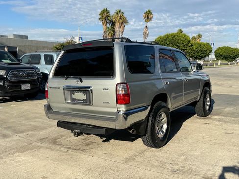 Used 2002 Toyota 4Runner SR5 image 10