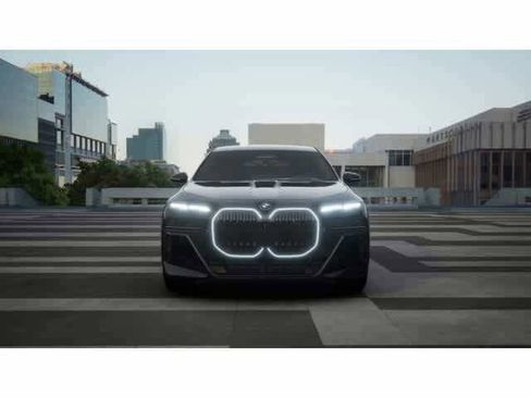 New 2026 BMW 760i xDrive w/ Executive Package AWD/4WD image 3