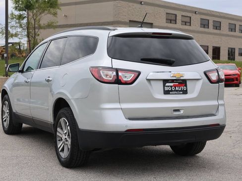 Used 2015 Chevrolet Traverse LT image 11