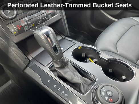 Used 2017 Ford Explorer XLT w/ Equipment Group 202A image 15