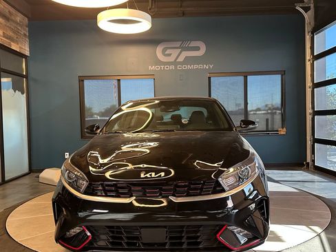 Used 2023 Kia Forte GT-Line w/ GT-Line Premium Package FWD image 8