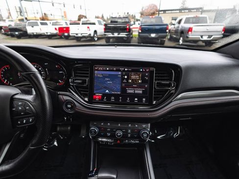 Used 2024 Dodge Durango GT image 30