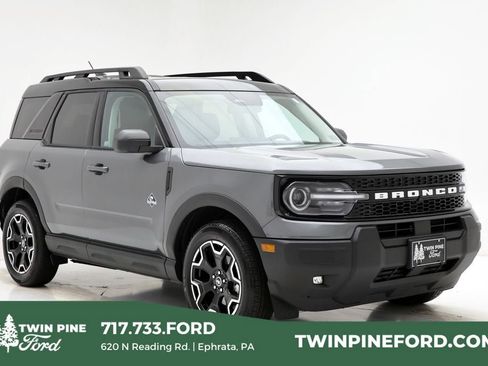 Used 2025 Ford Bronco Sport Outer Banks AWD/4WD image 1
