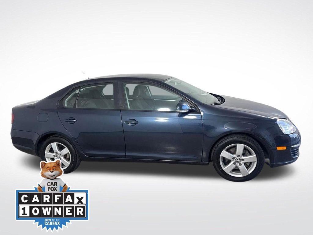 Used 2009 Volkswagen Jetta S FWD image 2