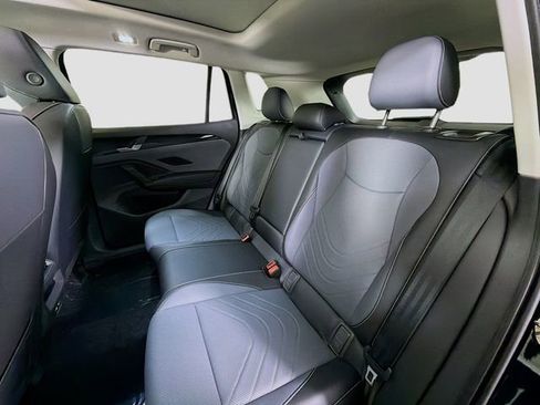New 2026 Volkswagen Tiguan SE FWD image 22
