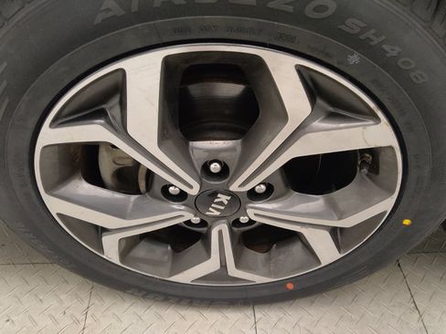 Used 2021 Kia Forte LXS FWD image 31
