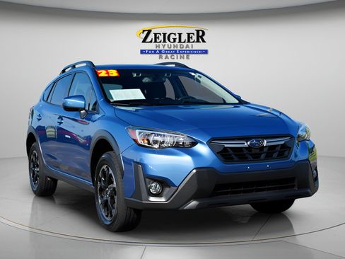 Used 2023 Subaru Crosstrek 2.0i Premium AWD/4WD image 1