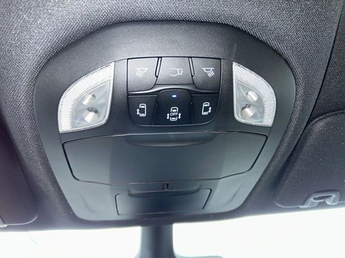 New 2026 Chrysler Pacifica Select image 40