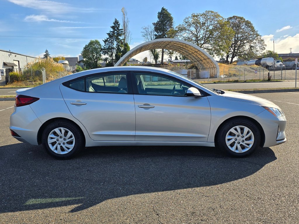 Used 2019 Hyundai Elantra SE FWD image 6