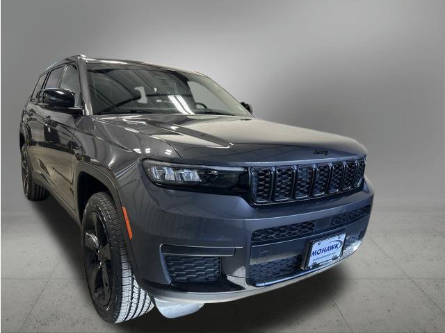Used 2024 Jeep Grand Cherokee L Altitude AWD/4WD image 3