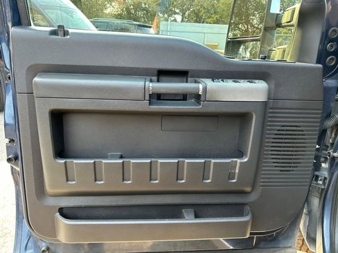 Used 2016 Ford F250 Lariat w/ Lariat Ultimate Package image 7