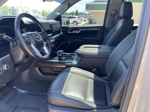Used 2022 GMC Sierra 1500 Elevation w/ Elevation Premium Package AWD/4WD image 11