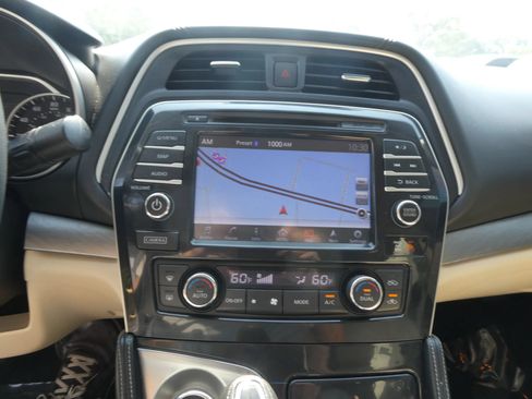 Used 2018 Nissan Maxima 3.5 SL FWD image 22