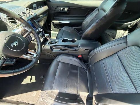 Used 2021 Ford Mustang GT Premium w/ GT Performance Package RWD image 15