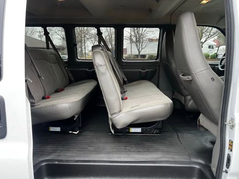 Used 2023 Chevrolet Express 3500 LS RWD image 15
