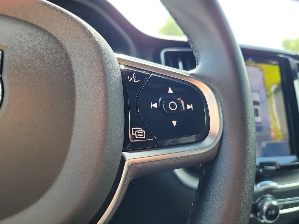 Certified 2024 Volvo XC60 T8 Ultimate w/ Protection Package Premier AWD/4WD image 25
