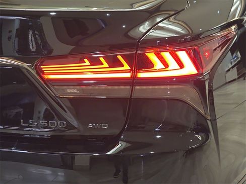 New 2026 Lexus LS 500 AWD image 35