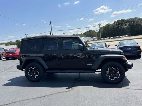 Used 2021 Jeep Wrangler Unlimited Sport image 26