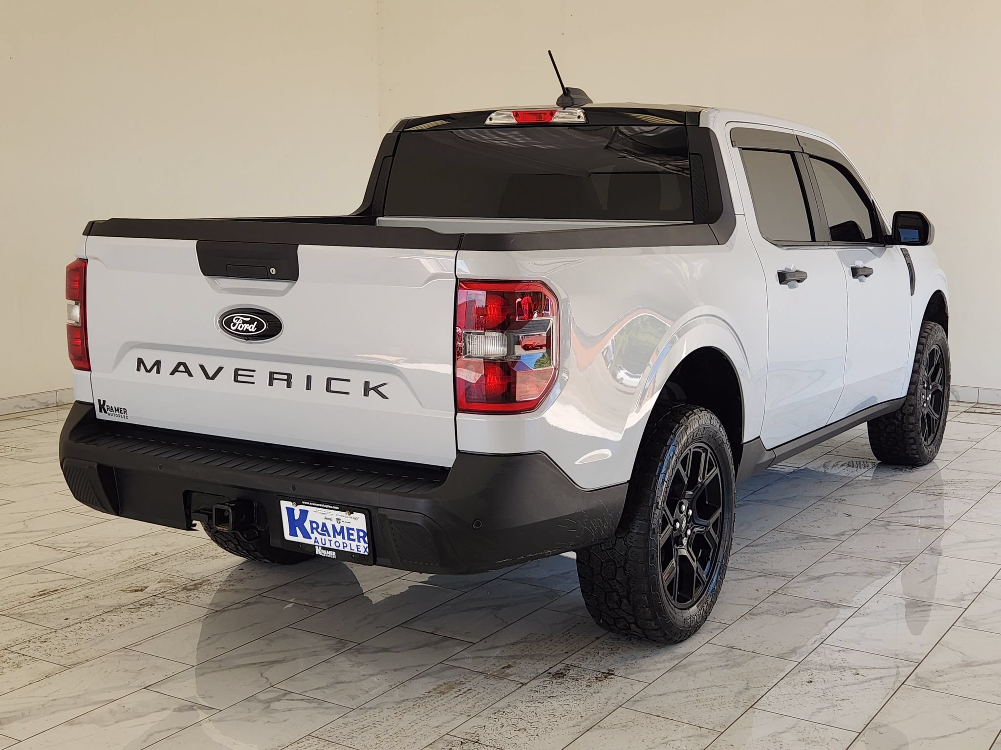 Used 2025 Ford Maverick XLT w/ Black Appearance Package AWD/4WD image 5