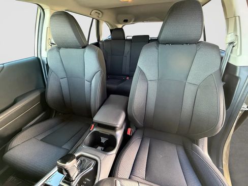 Used 2021 Subaru Outback Premium AWD/4WD image 13