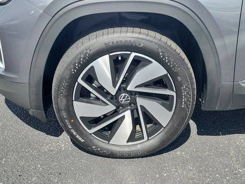 Certified 2024 Volkswagen Atlas SEL AWD/4WD image 30