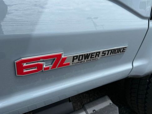 New 2026 Ford F350 4x4 Crew Cab Super Duty image 11
