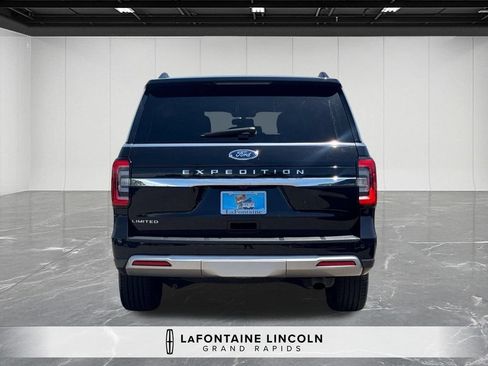 Used 2023 Ford Expedition Limited AWD/4WD image 4