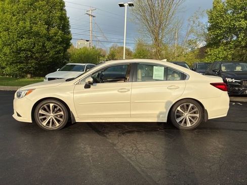 Used 2016 Subaru Legacy 2.5i Limited AWD/4WD image 2