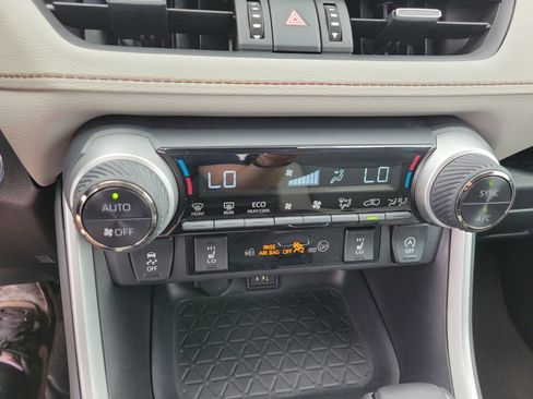 Used 2024 Toyota RAV4 XLE Premium w/ Weather Package FWD image 17