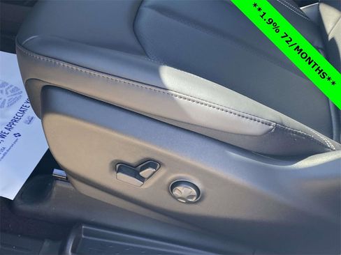 New 2026 Chrysler Pacifica Select image 14