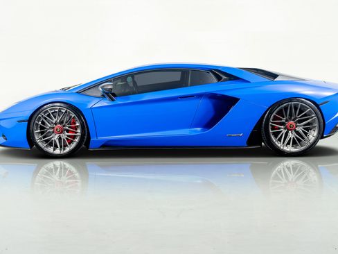 Used 2018 Lamborghini Aventador S image 16