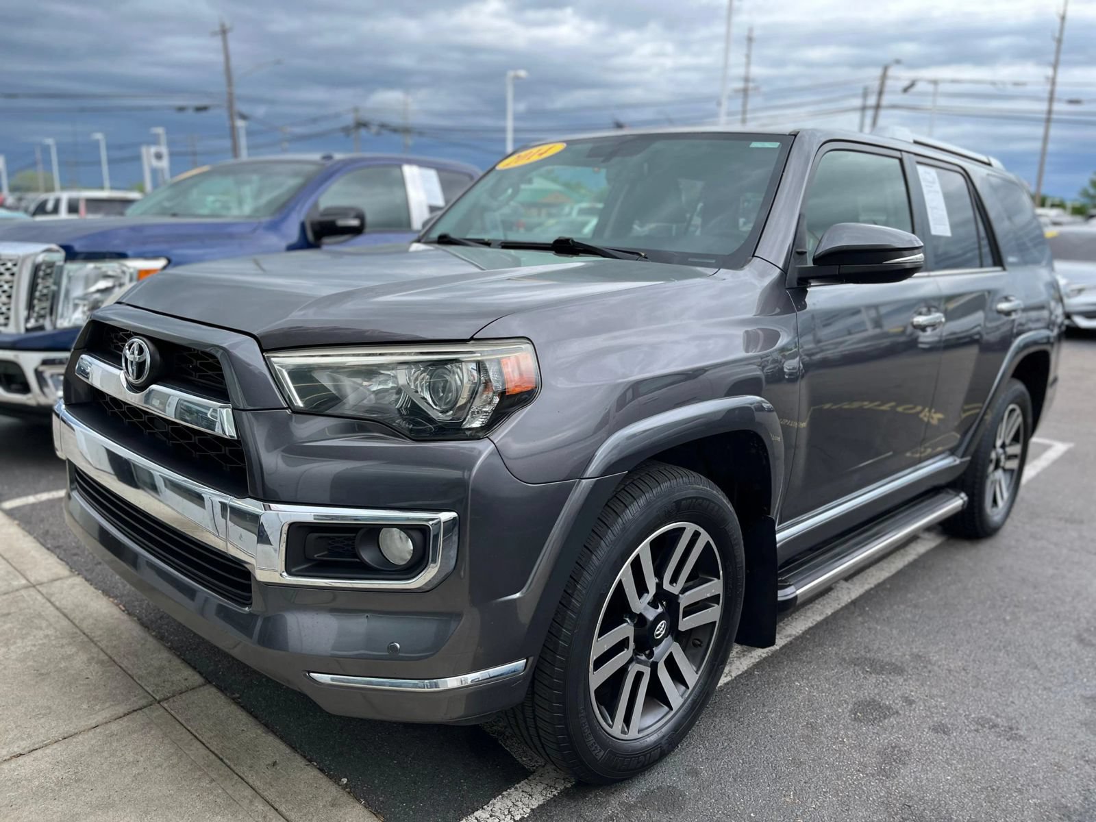 Used 2014 Toyota 4Runner Limited AWD/4WD image 2