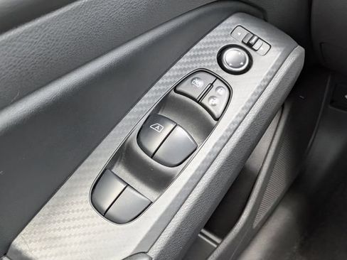 Used 2024 Nissan Altima 2.5 SV FWD image 22