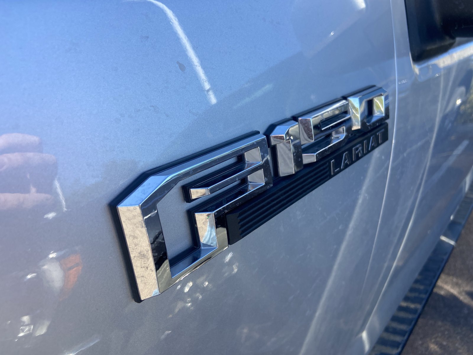 Used 2019 Ford F150 Lariat w/ Equipment Group 502A Luxury AWD/4WD image 7